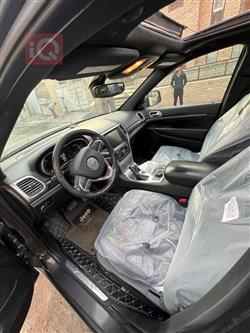 جیپ گراند شیرۆکی